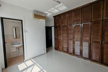 Pangsapuri Kristal (Crystal Tower), Taman Bukit Indah