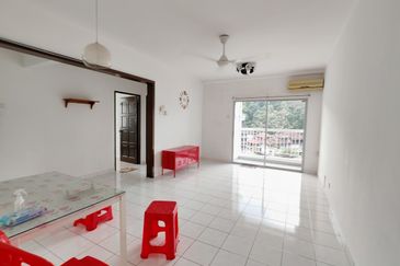 Pangsapuri Kristal (Crystal Tower), Taman Bukit Indah