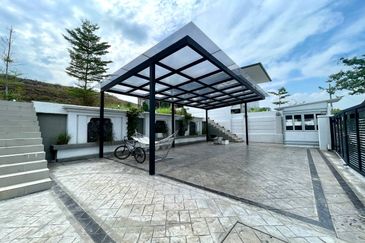 Putra Hill Residency