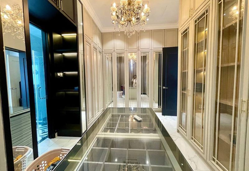 Putra Hill Residency