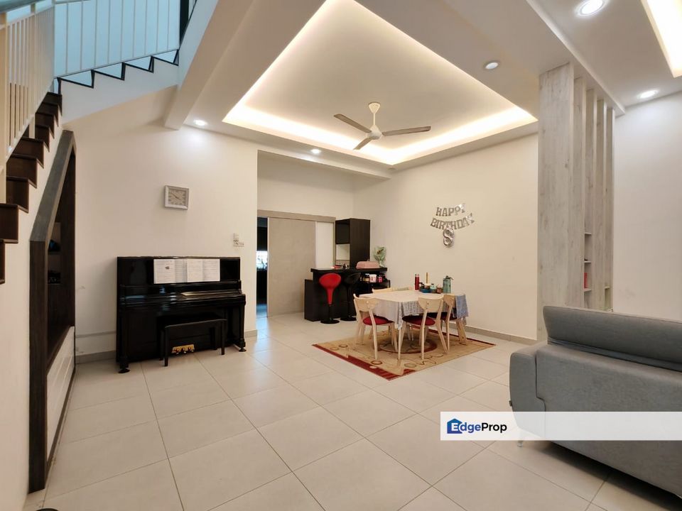 DEPAN  SURAU Laman Azalea Nilai Impian, Negeri Sembilan, Seremban