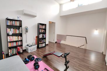 NILAI IMPIAN (LAMAN AZALEA)