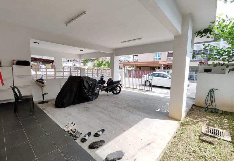 NILAI IMPIAN (LAMAN AZALEA)