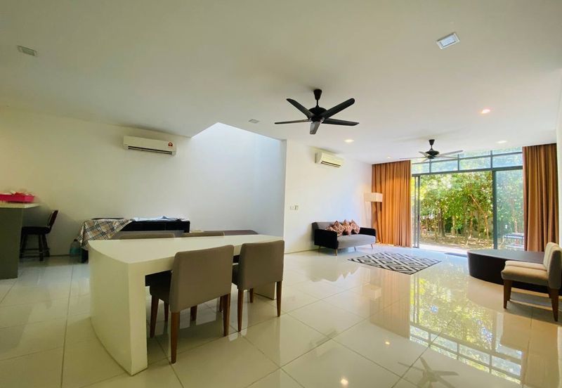 Mirage By The Lake @ Perdana Lakeview West