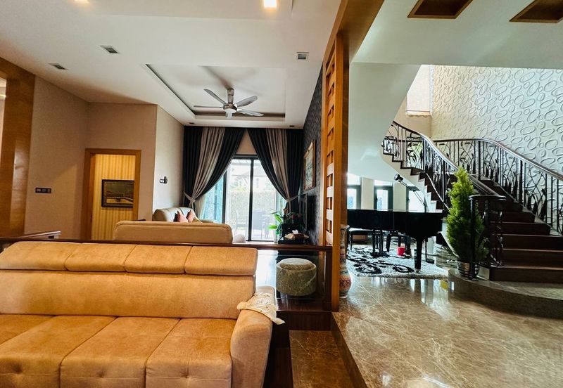 Perdana Lakeview East