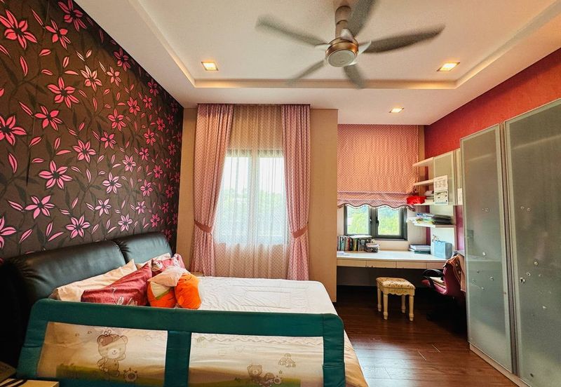 Perdana Lakeview East