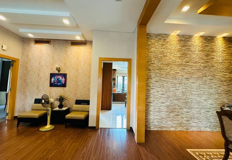 Perdana Lakeview East