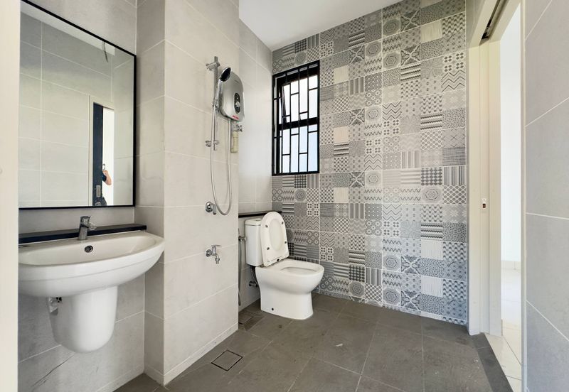 Elmina Green Three @ City of Elmina