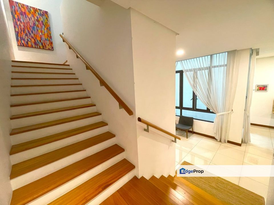 SUNWAY MONTANA 3 Storey Courtyard Villa Taman Melawati Ampang, Selangor, Ampang