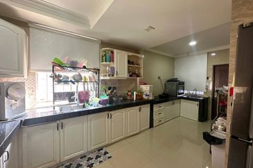 Taman Tasik Semenyih (Lake Residence)