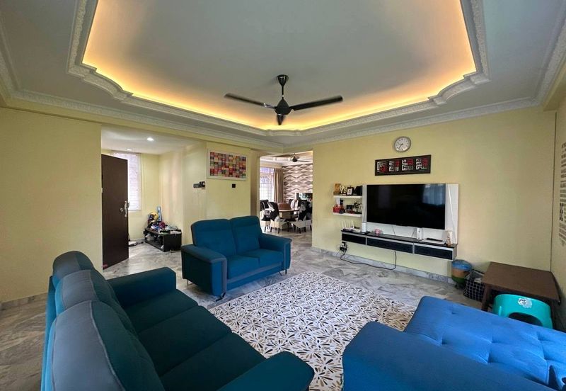 Taman Tasik Semenyih (Lake Residence)