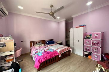 Taman Tasik Semenyih (Lake Residence)