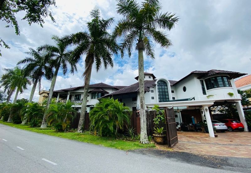 Tropicana Golf & Country Resort