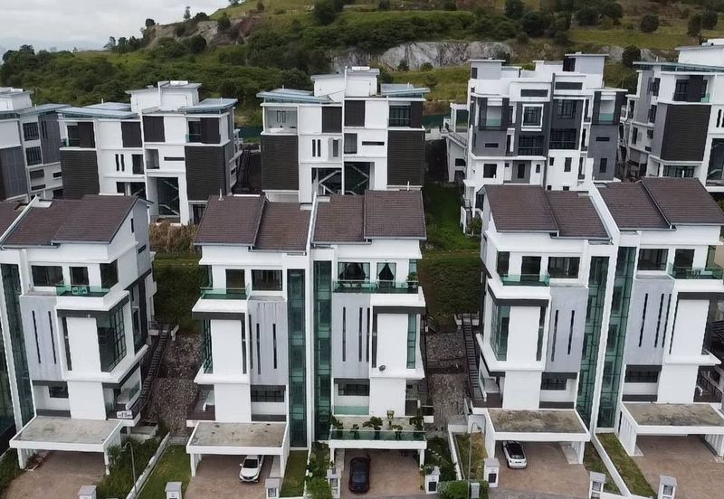 Kingsley Hills @ Putra Heights