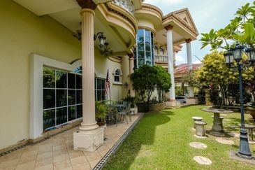 Tropicana Golf & Country Resort