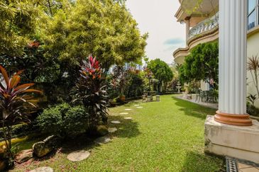 Tropicana Golf & Country Resort