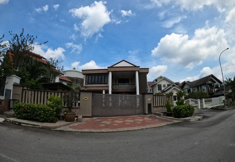 Jalan Suasana, Bandar Tun Hussein Onn