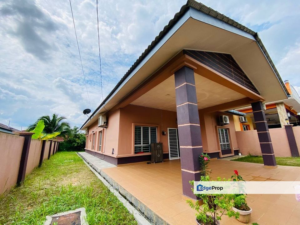 IMPIANA VILLA Nilai Negeri Sembilan, Negeri Sembilan, Nilai