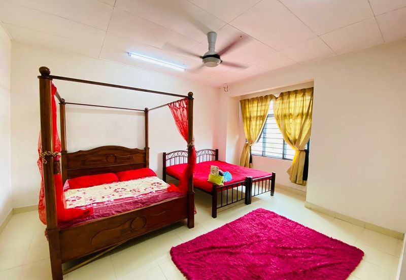 Taman Desa Saujana *