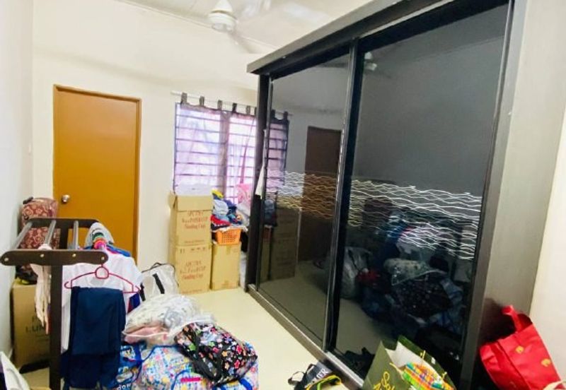 Taman Desa Saujana *