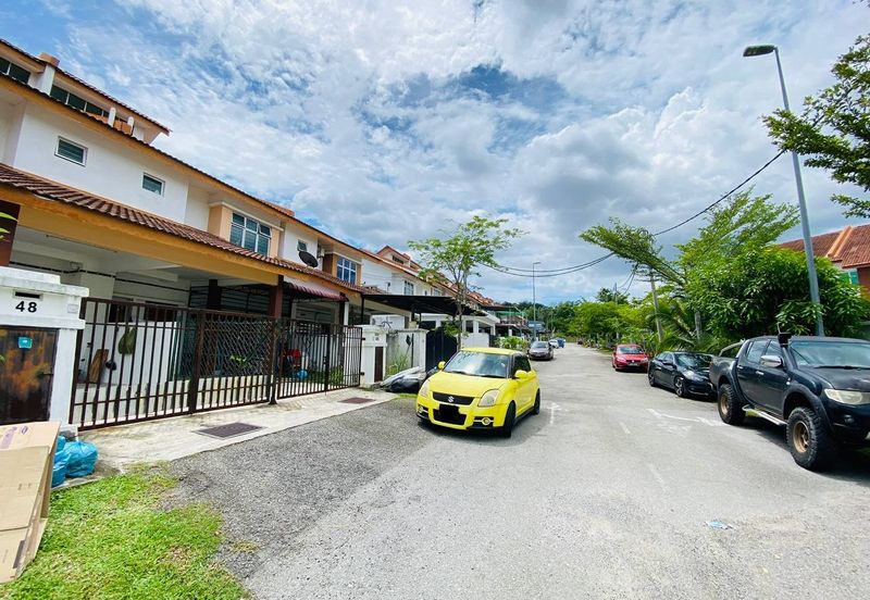 Taman Desa Saujana *