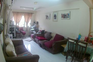 Pangsapuri Putra Damai