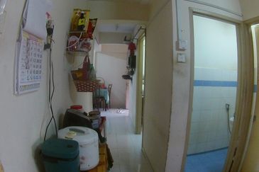 Pangsapuri Putra Damai