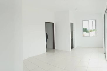 NEW HOUSE Scientex Seremban (Violet) 