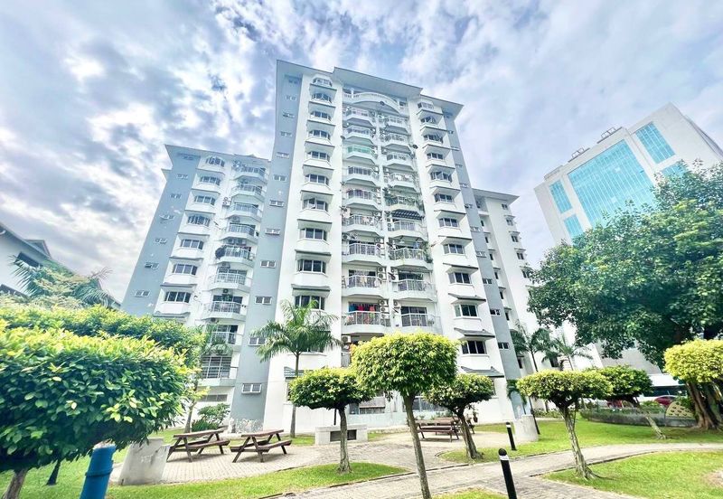 Tiara Kelana Condominium