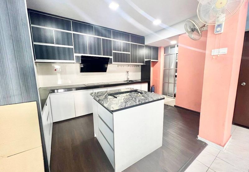 Tiara Kelana Condominium