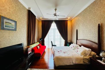 Perdana Lakeview East