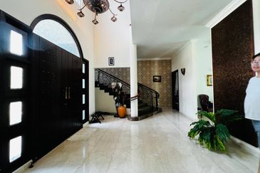 Perdana Lakeview East