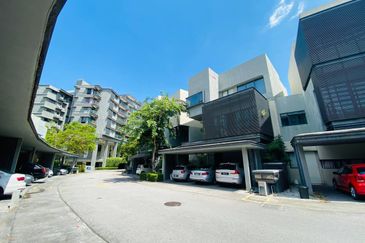 Mirage By The Lake @ Perdana Lakeview West