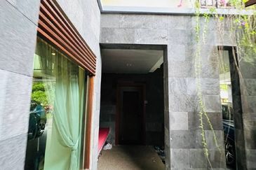 Prime Balinese Bungalow 3 Storey at Presint 10 Putrajaya