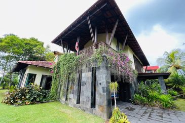 Prime Balinese Bungalow 3 Storey at Presint 10 Putrajaya