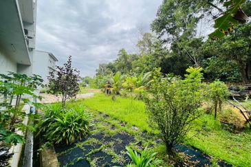 Perdana Lakeview East