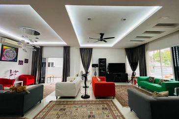 Perdana Lakeview East