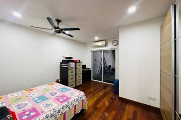 Perdana Lakeview East