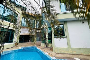 Kampung Datuk Keramat