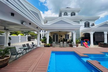 BUNGALOW WHITE HOUSE SETIAWANGSA KUALA LUMPUR