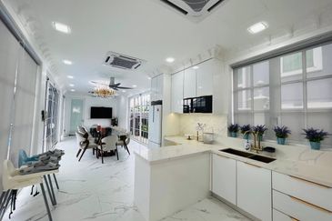 BUNGALOW WHITE HOUSE SETIAWANGSA KUALA LUMPUR