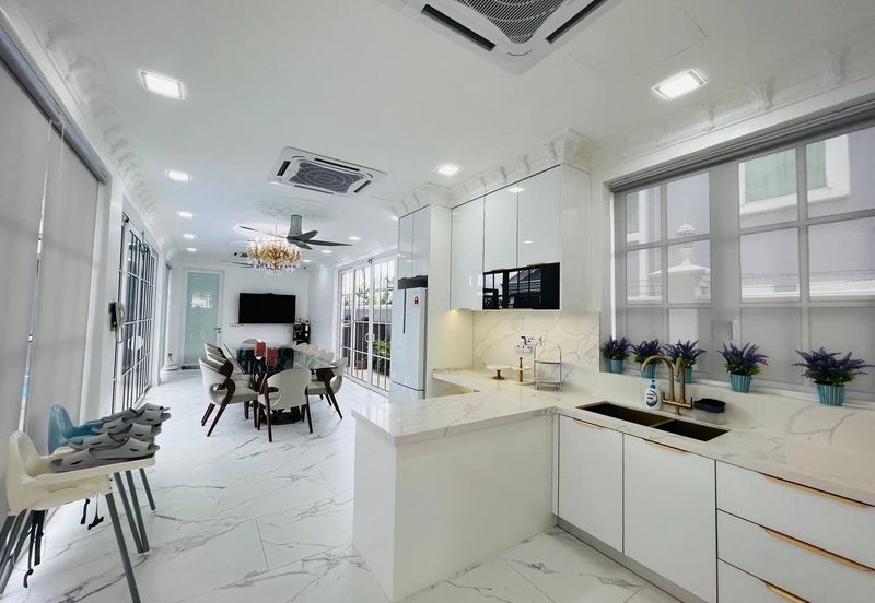 BUNGALOW WHITE HOUSE SETIAWANGSA KUALA LUMPUR