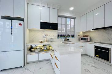 BUNGALOW WHITE HOUSE SETIAWANGSA KUALA LUMPUR