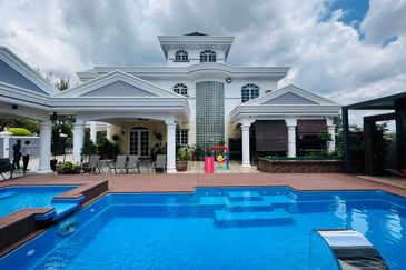 BUNGALOW WHITE HOUSE SETIAWANGSA KUALA LUMPUR