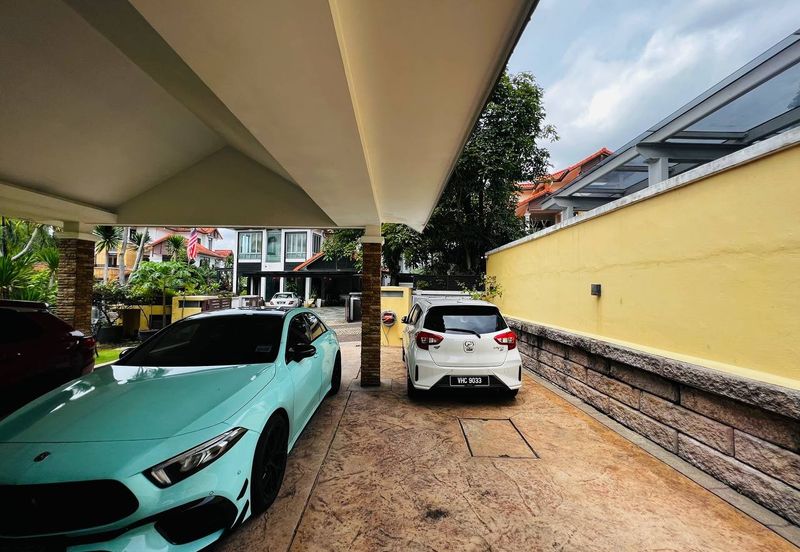 Luxurious Corner Kenny Hills Bungalow in the Heart of Bukit Tunku 