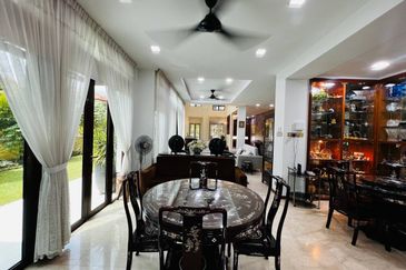 Luxurious Corner Kenny Hills Bungalow in the Heart of Bukit Tunku 