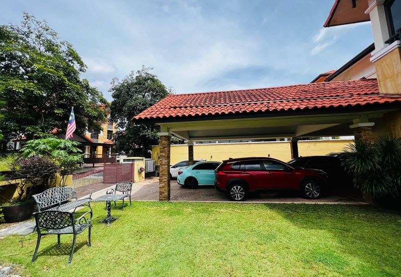 Luxurious Corner Kenny Hills Bungalow in the Heart of Bukit Tunku 