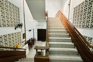 4 STOREY BUNGALOW TAMAN DUTA, KUALA LUMPUR 