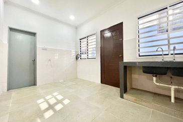 Taman Mawar, Bandar Baru Salak Tinggi