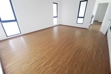 Lucent Residence @ twentyfive.7